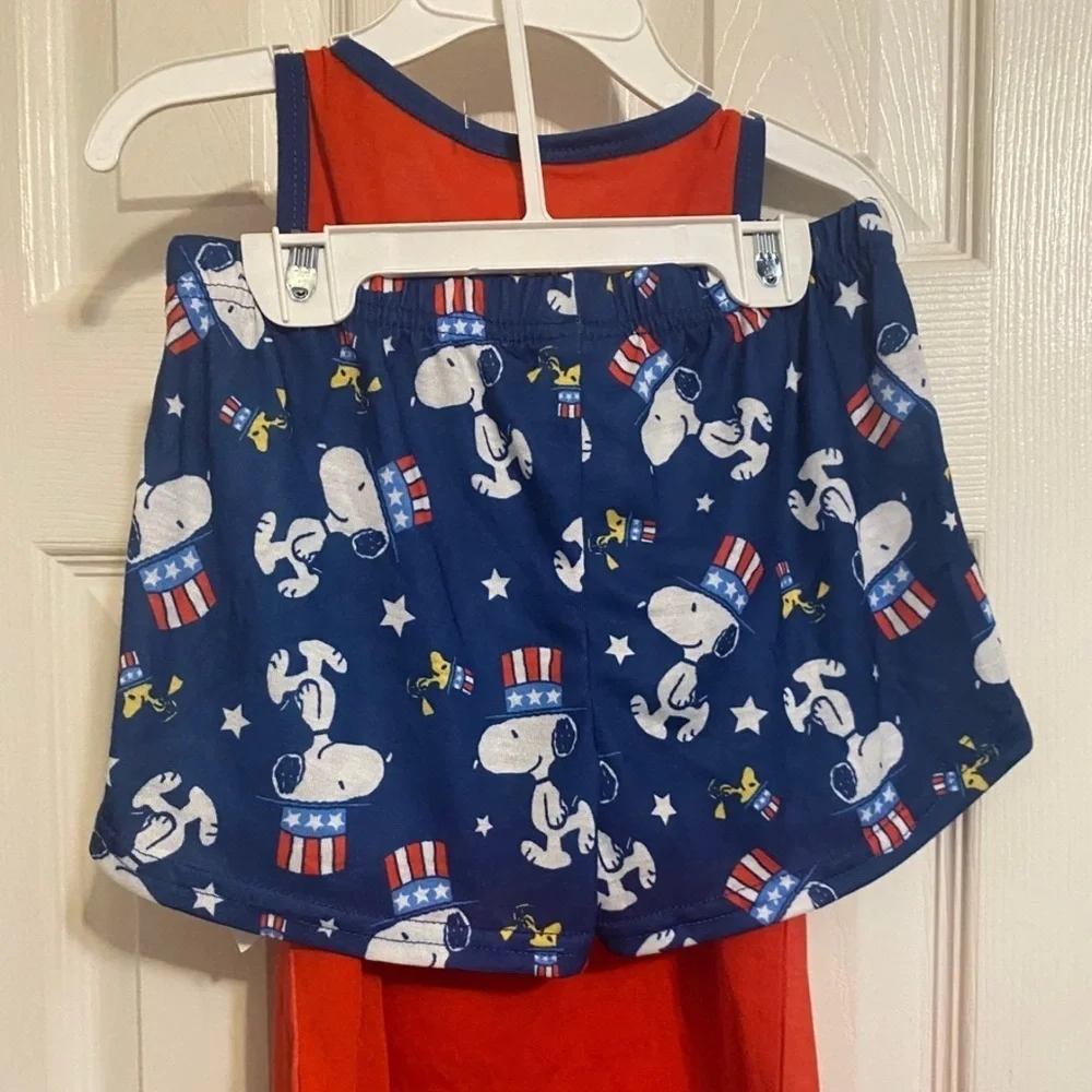NWT Peanuts Snoopy Pajama Set - size 4